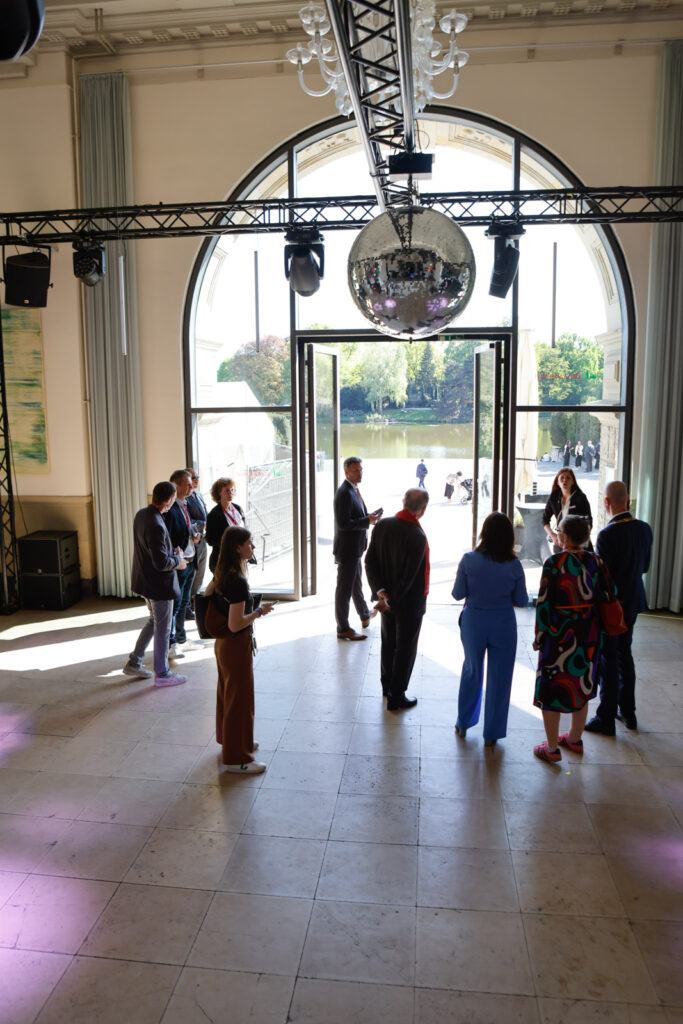 Veranstaltungsname, Ort, Persönlichekeiten